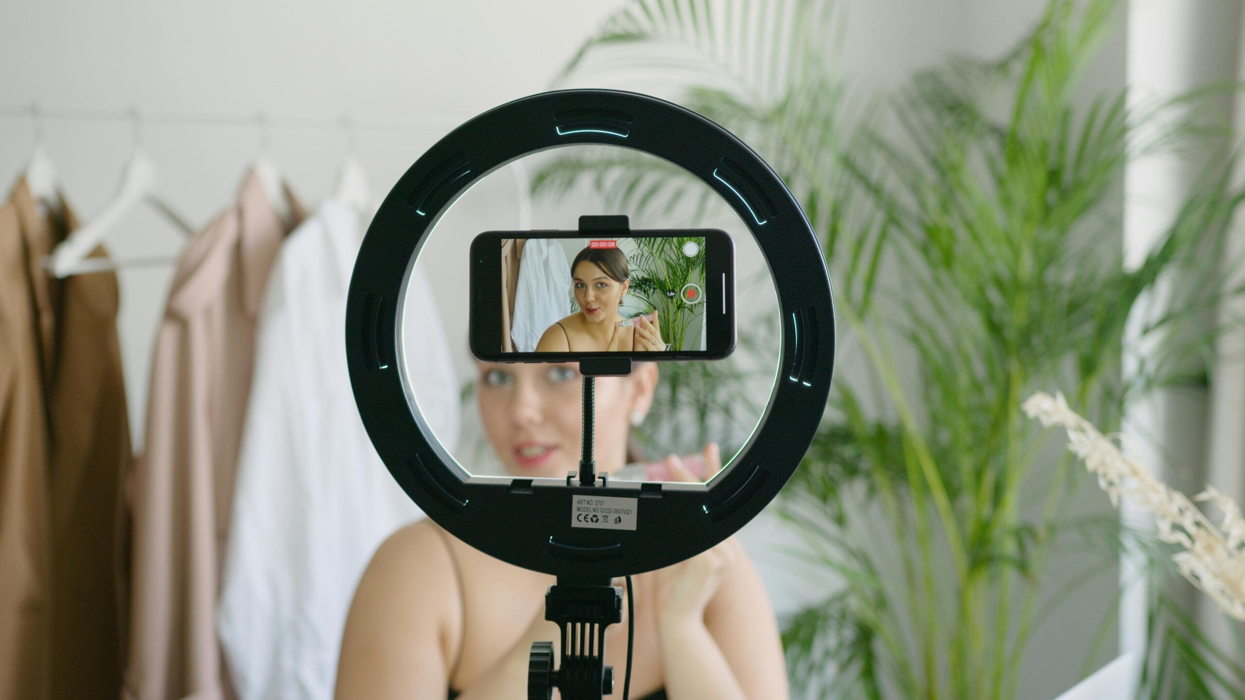 cam girl branding
